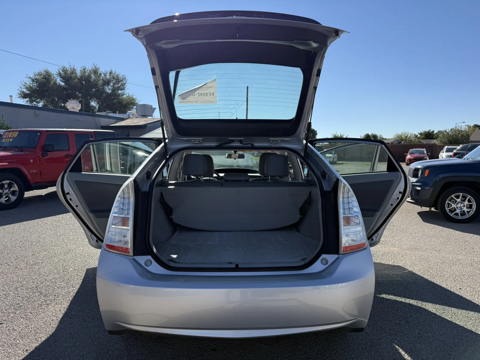 Toyota Prius photo 10