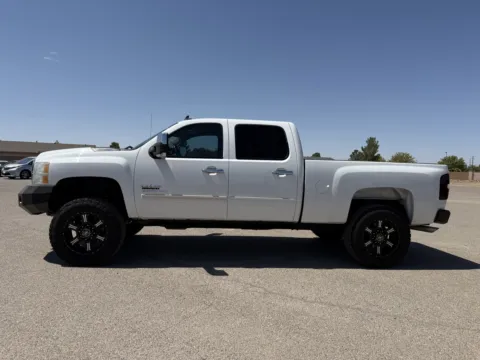 Photos of 2014 CHEVROLET SILVERADO 2500 HEAVY DUTY LT for sale in Alamogordo, NM at Justin's Motor Company