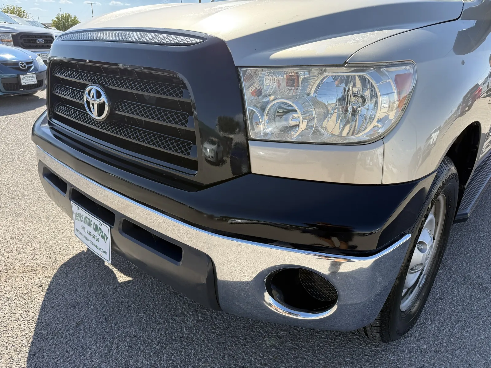 Toyota Tundra photo 9