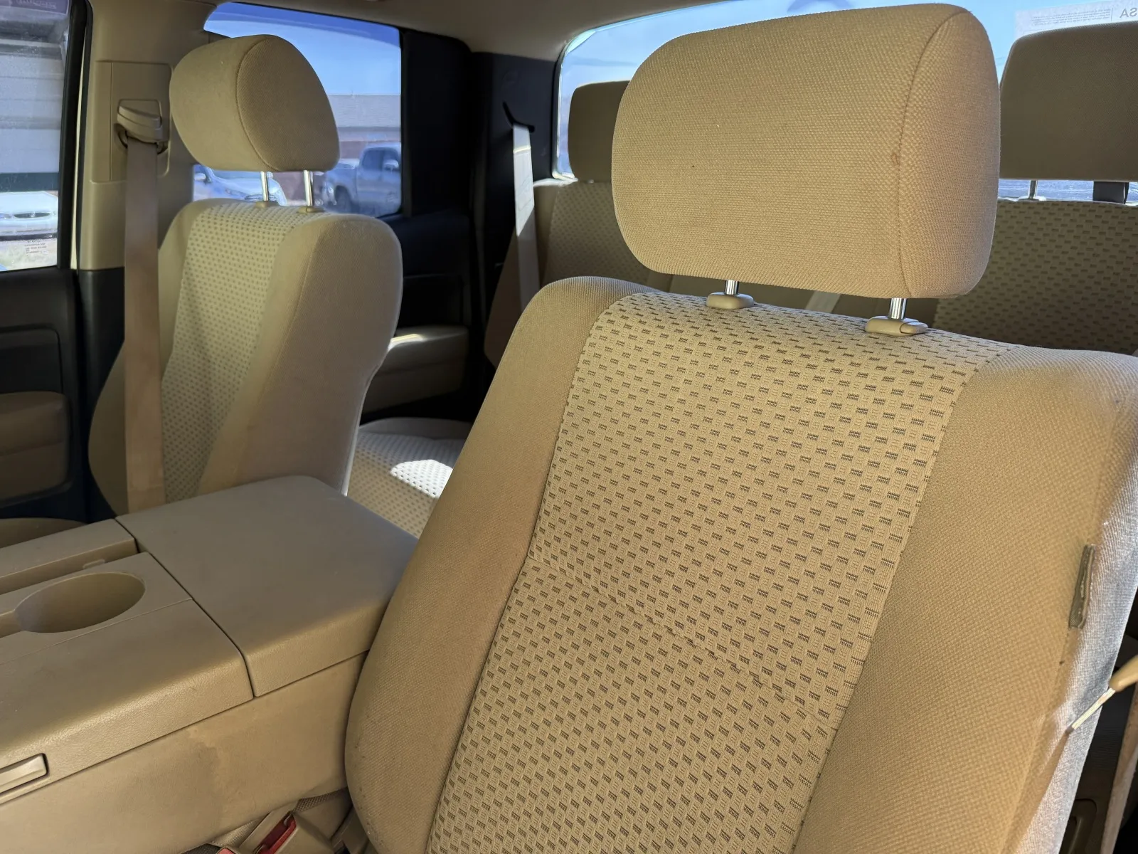 Toyota Tundra photo 32