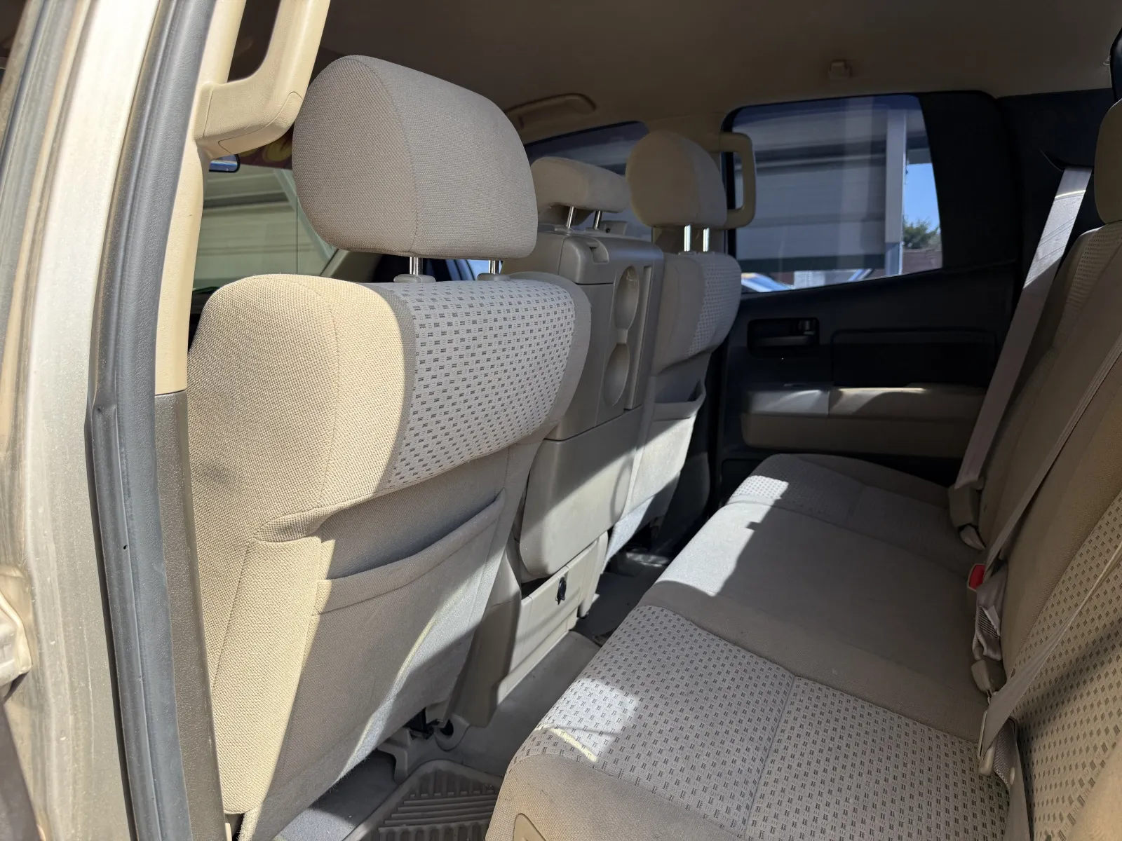Toyota Tundra photo 36