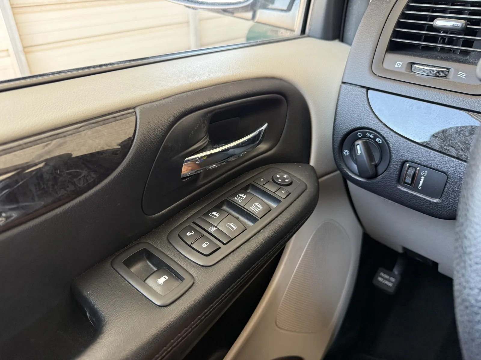 Dodge Grand Caravan photo 40