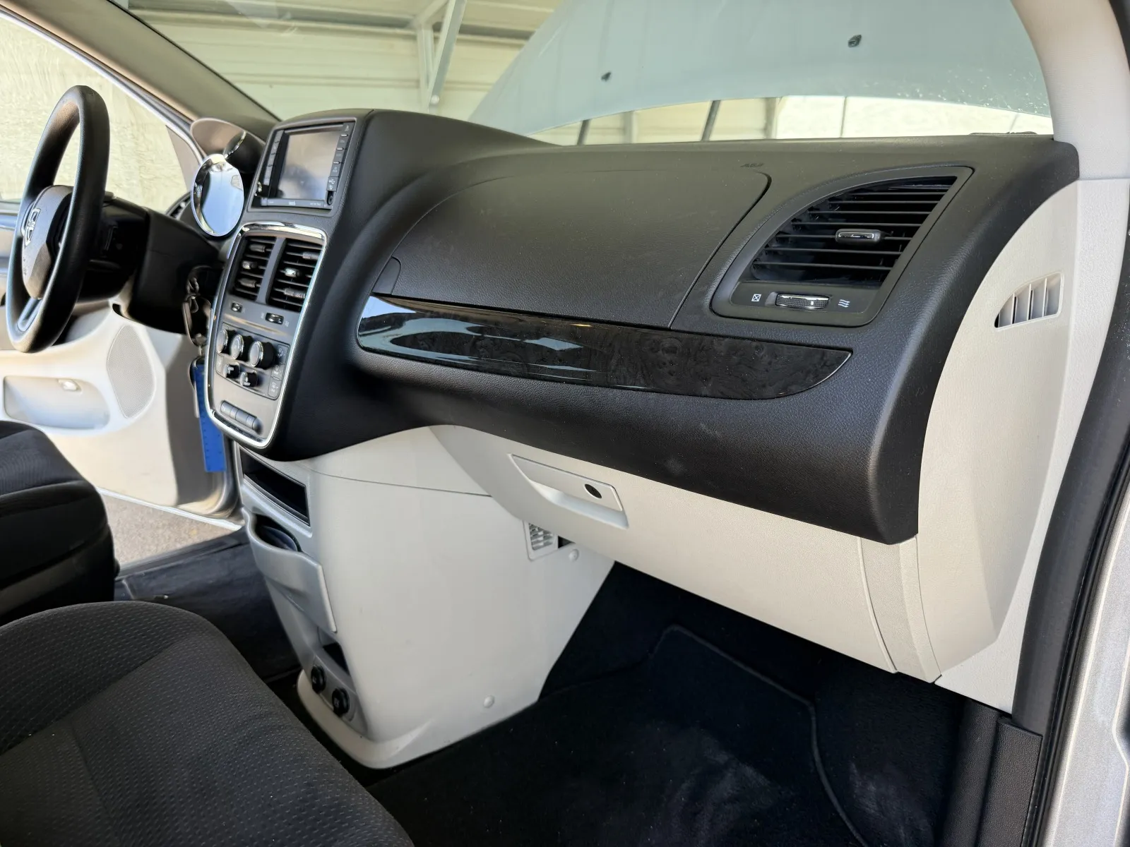 Dodge Grand Caravan photo 57