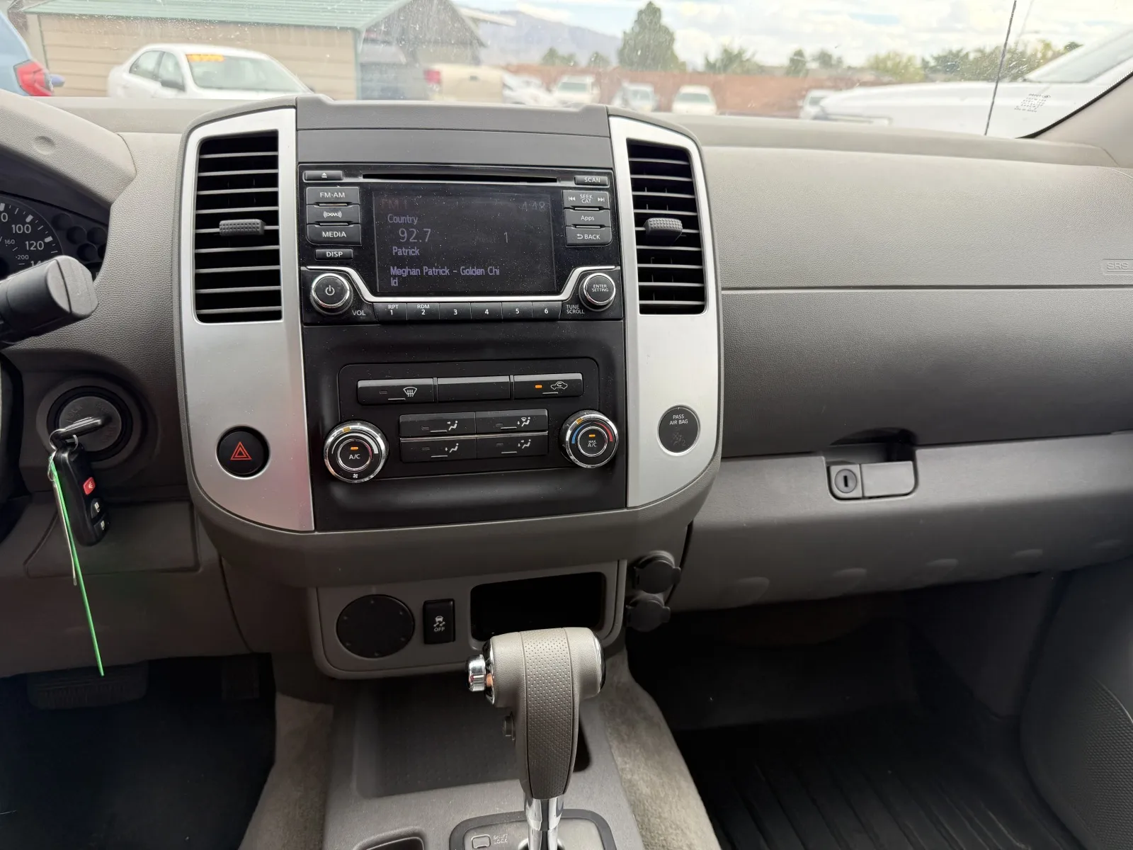 Nissan Frontier photo 17
