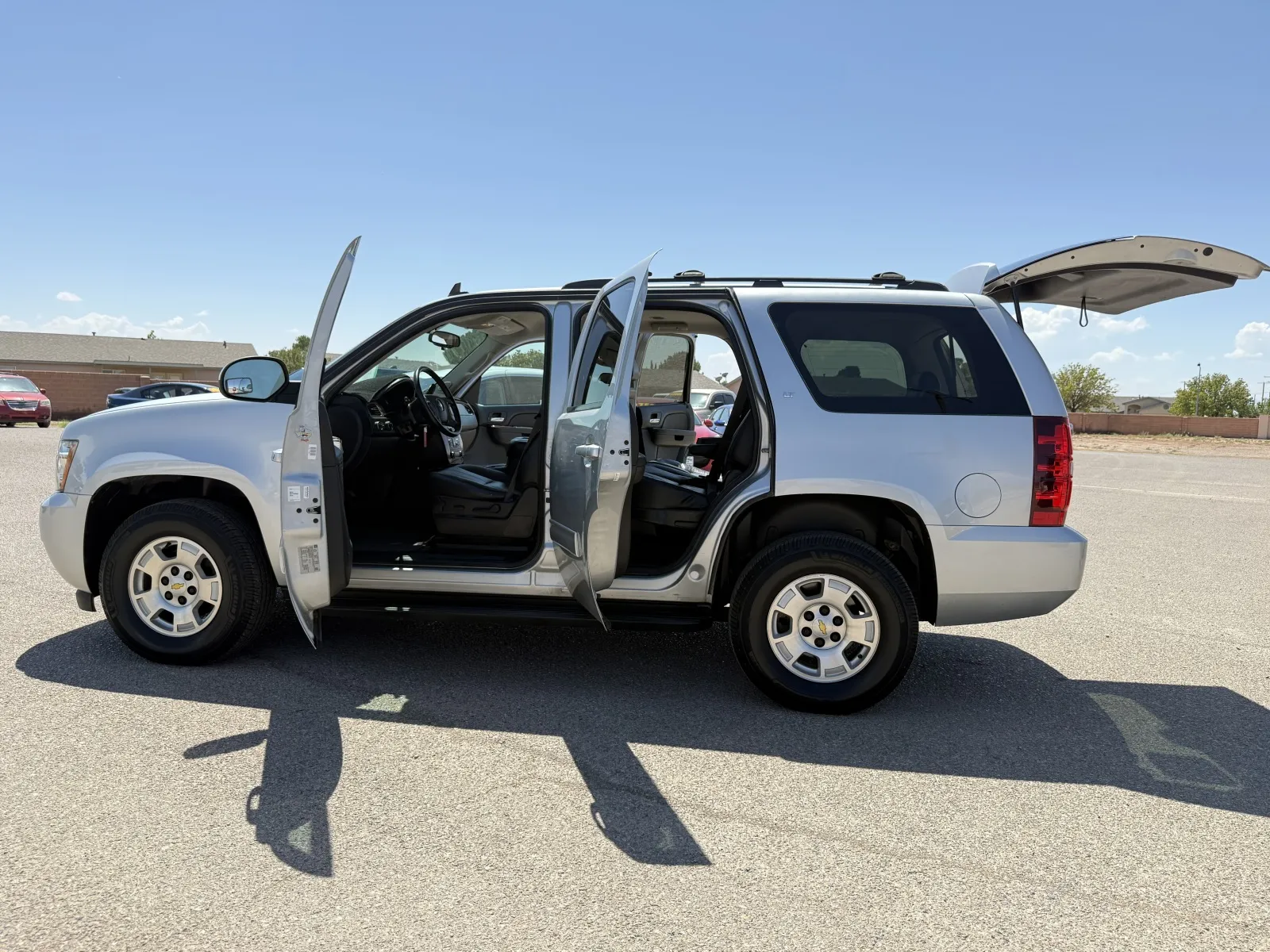 Chevrolet Tahoe photo 19