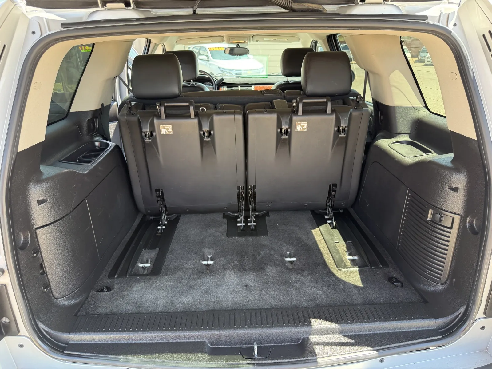 Chevrolet Tahoe photo 26
