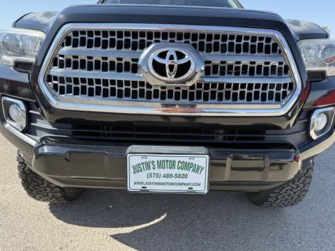 More photos of 2016 TOYOTA TACOMA DOUBLE CAB at Justin's Motor Company, NM