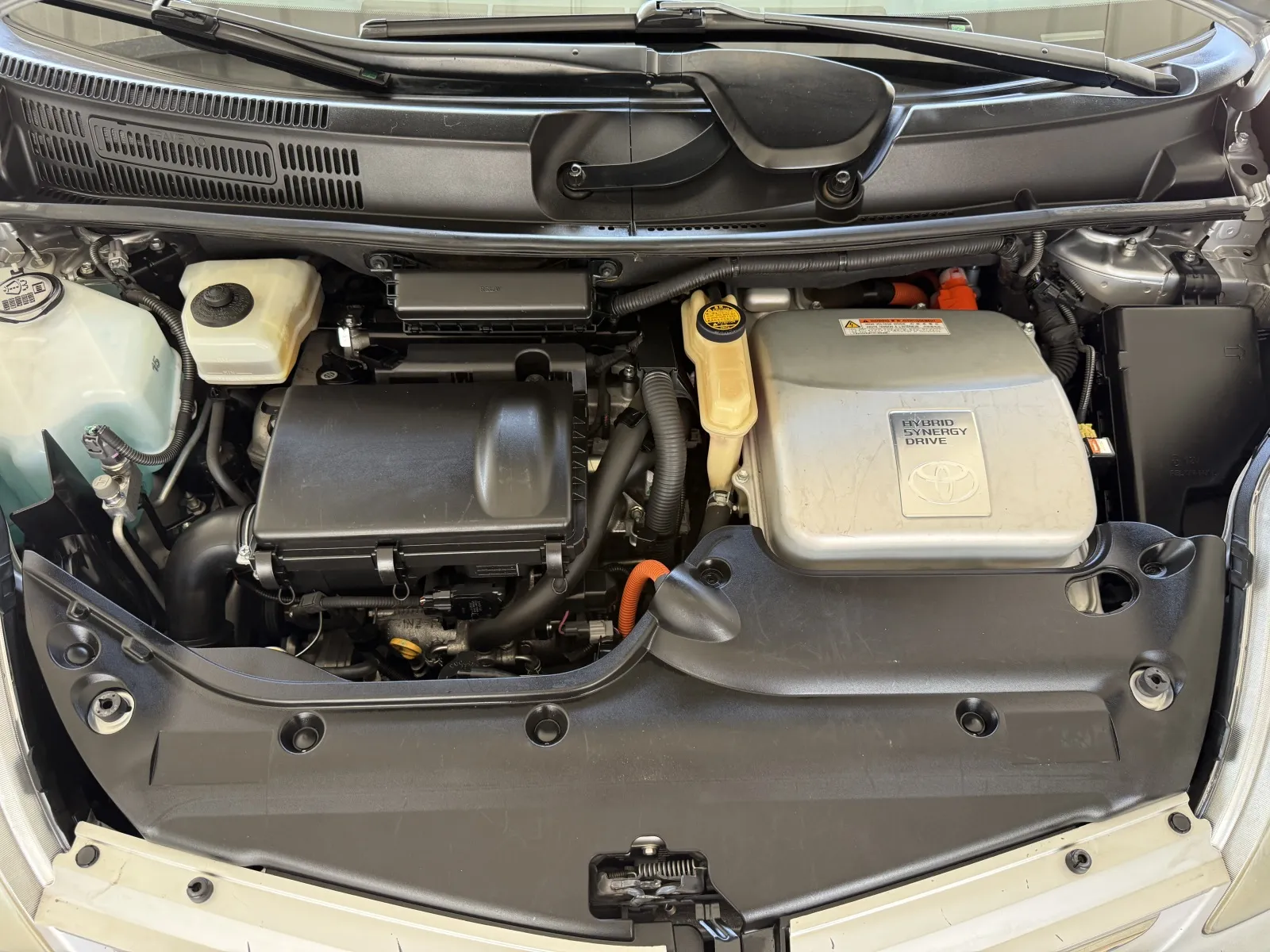 Toyota Prius photo 17