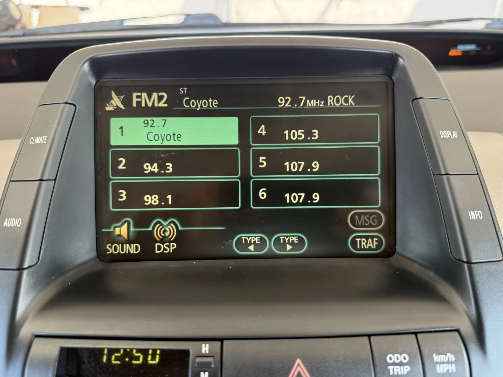 Toyota Prius photo 30