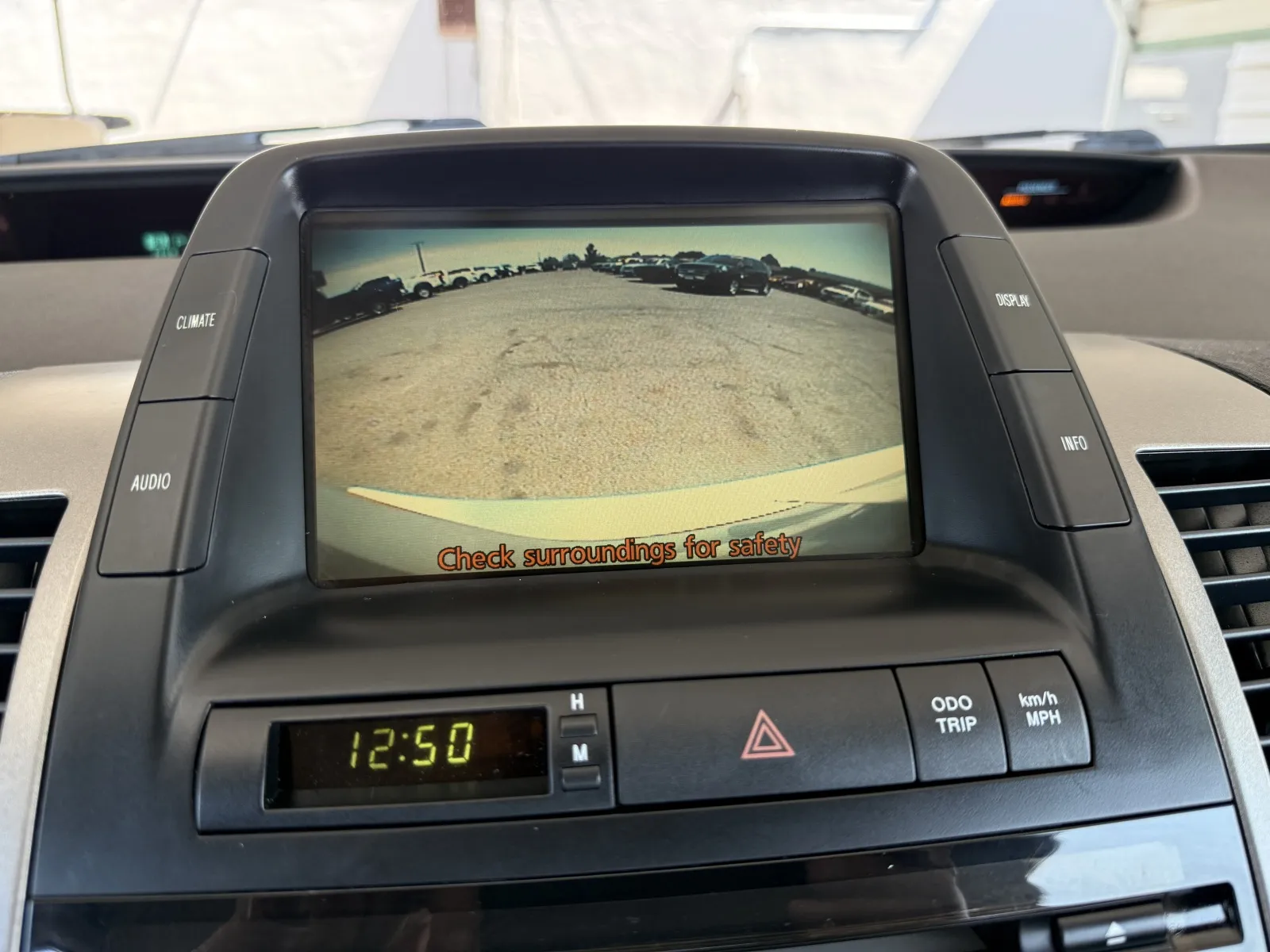 Toyota Prius photo 23