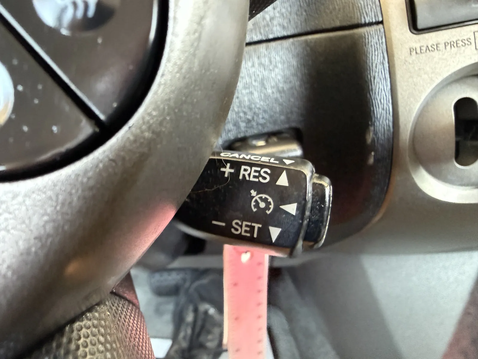 Toyota Prius photo 25