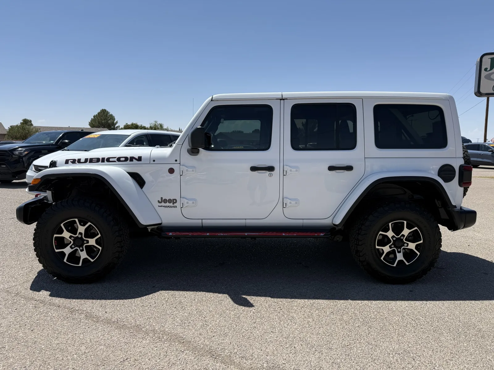 Jeep Wrangler photo 2