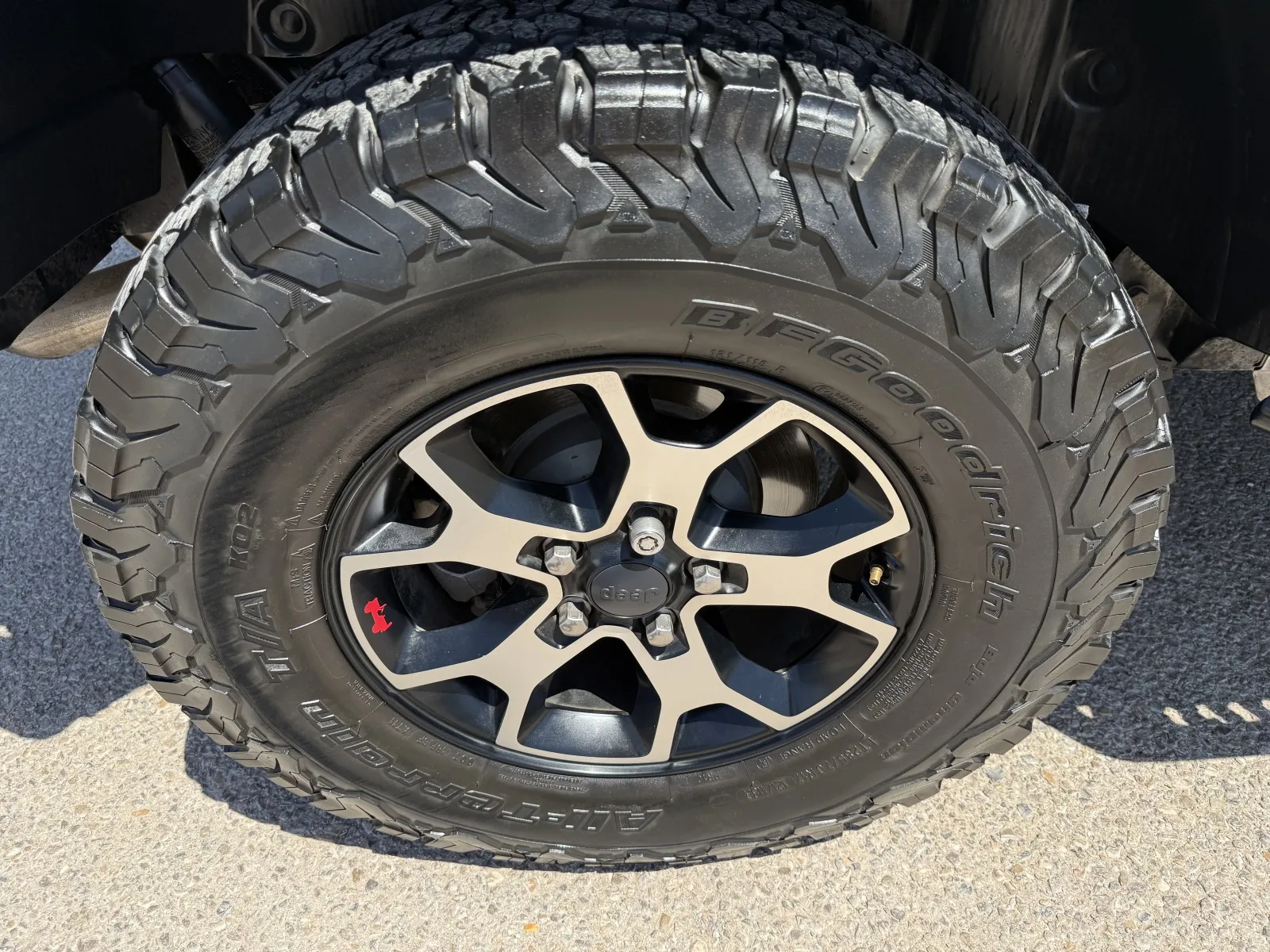 Jeep Wrangler photo 9