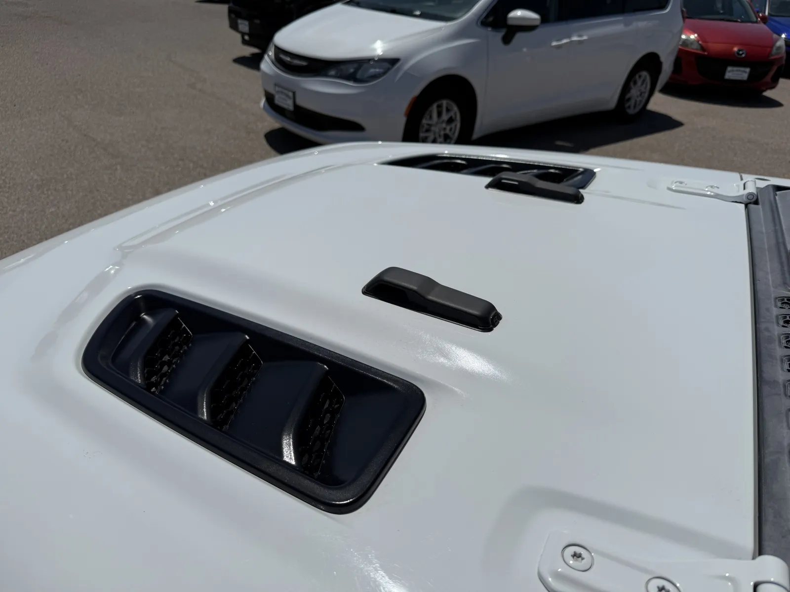 Jeep Wrangler photo 16