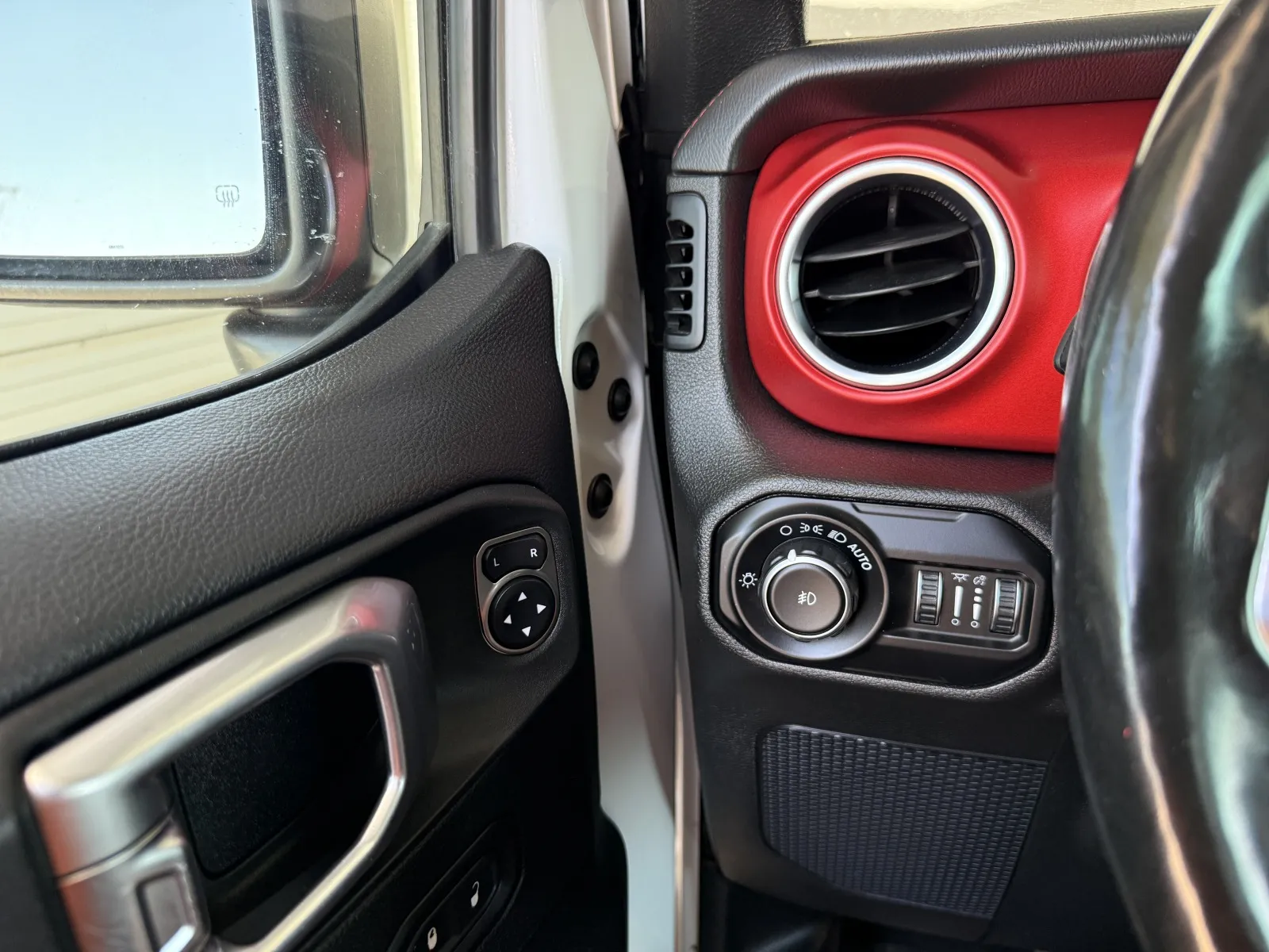 Jeep Wrangler photo 85