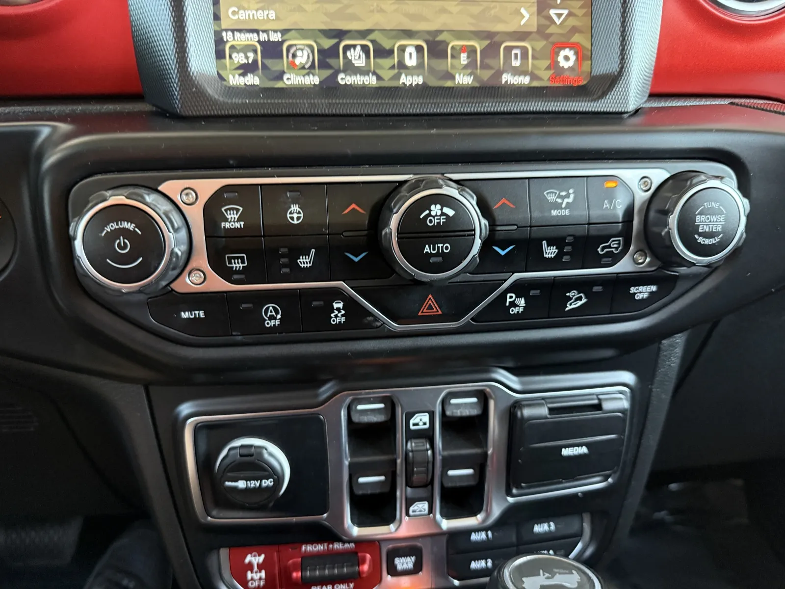 Jeep Wrangler photo 81