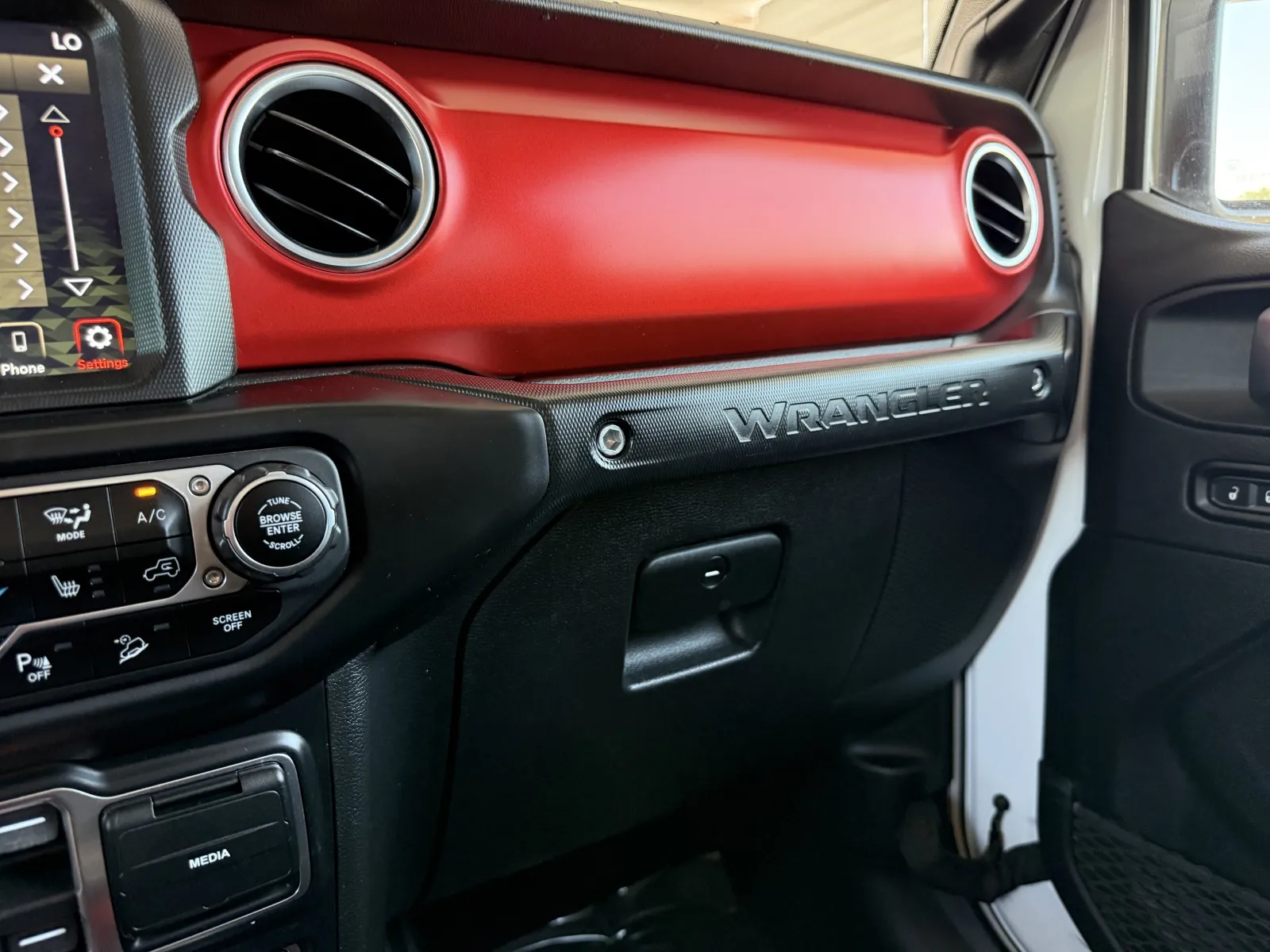 Jeep Wrangler photo 82