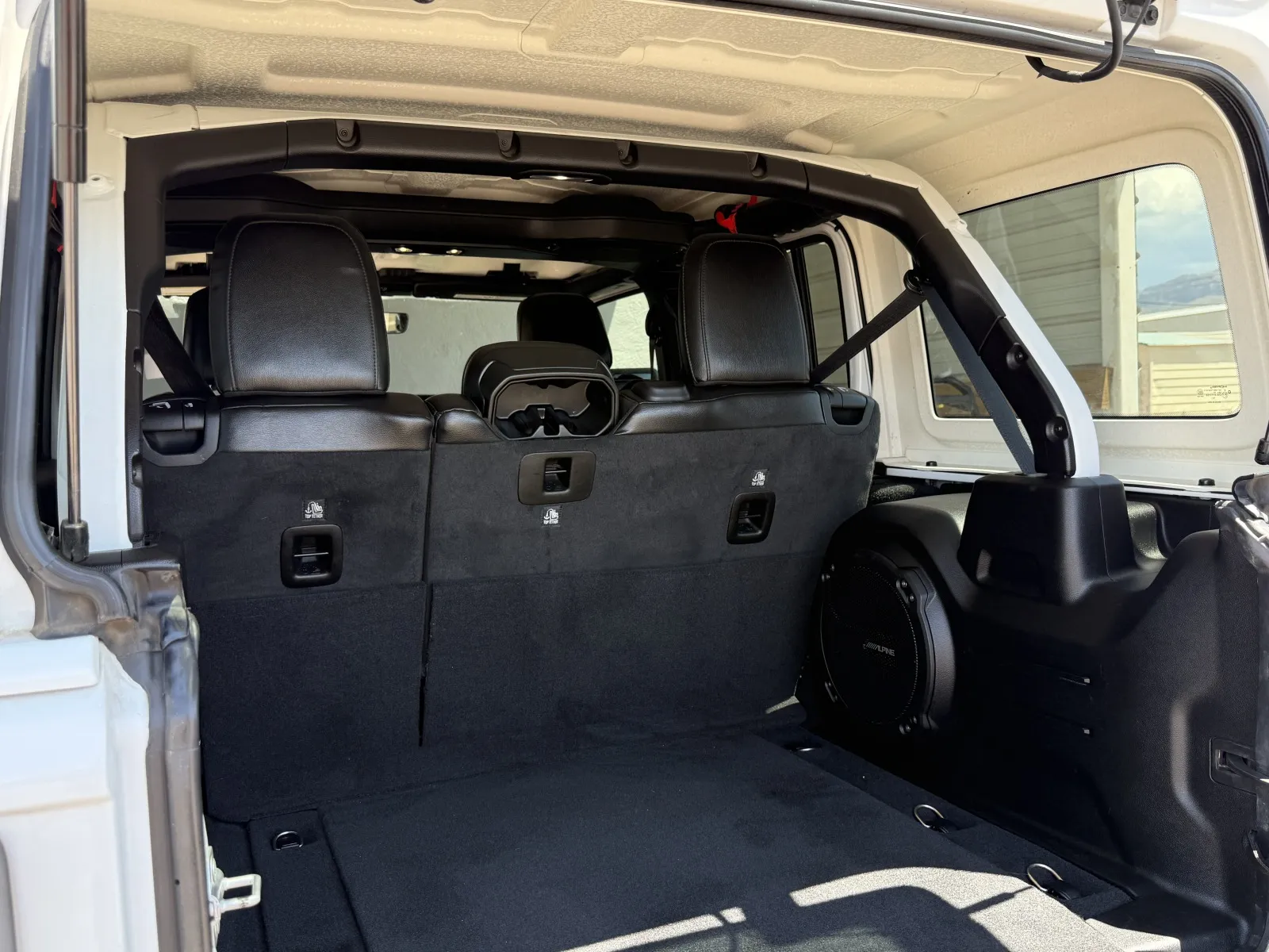 Jeep Wrangler photo 107