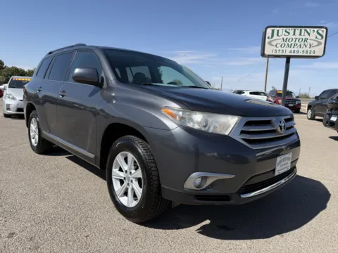 Gray 2013 TOYOTA HIGHLANDER BASE for sale in Alamogordo, NM