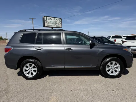 Photos of 2013 TOYOTA HIGHLANDER BASE for sale in Alamogordo, NM at Justin's Motor Company