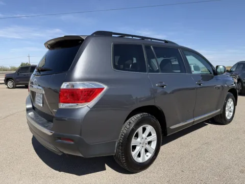 Another view of 2013 TOYOTA HIGHLANDER BASE for sale in Alamogordo, NM at Justin's Motor Company