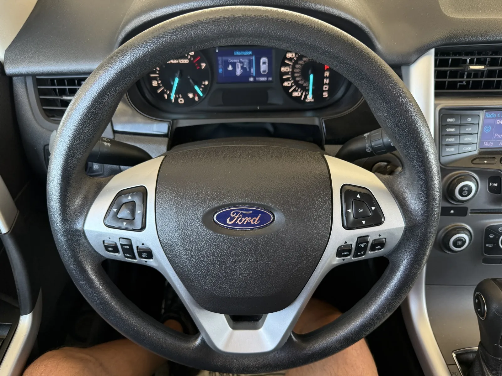 Ford Edge photo 14