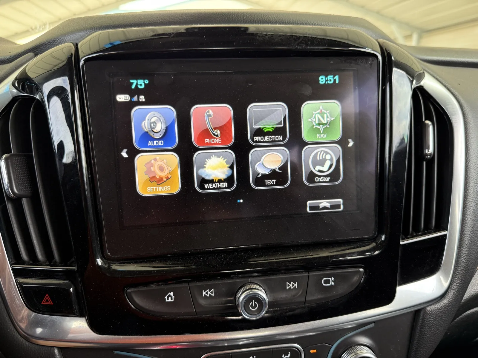 Chevrolet Traverse photo 18