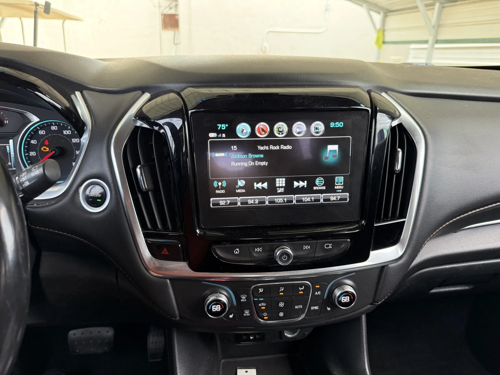 Chevrolet Traverse photo 15