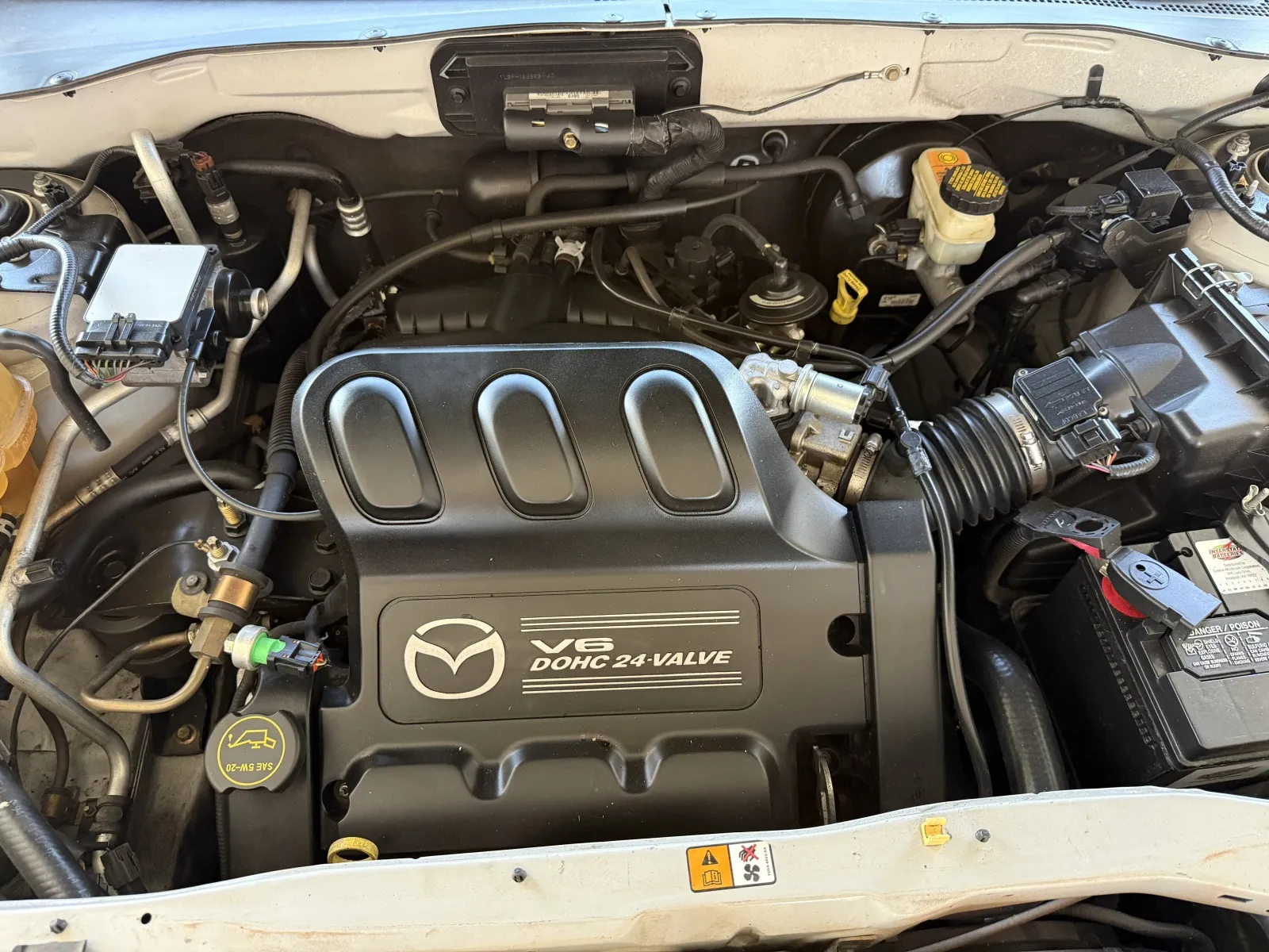 Mazda Tribute photo 14