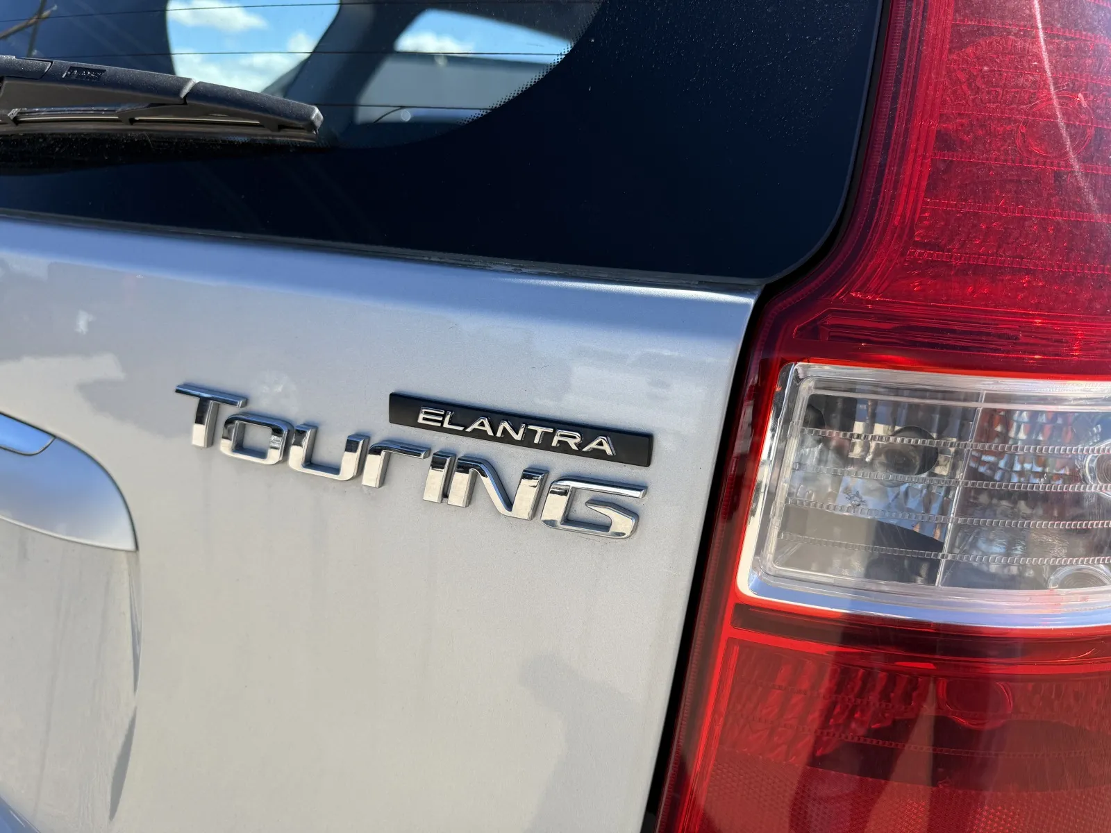 Hyundai Elantra photo 10
