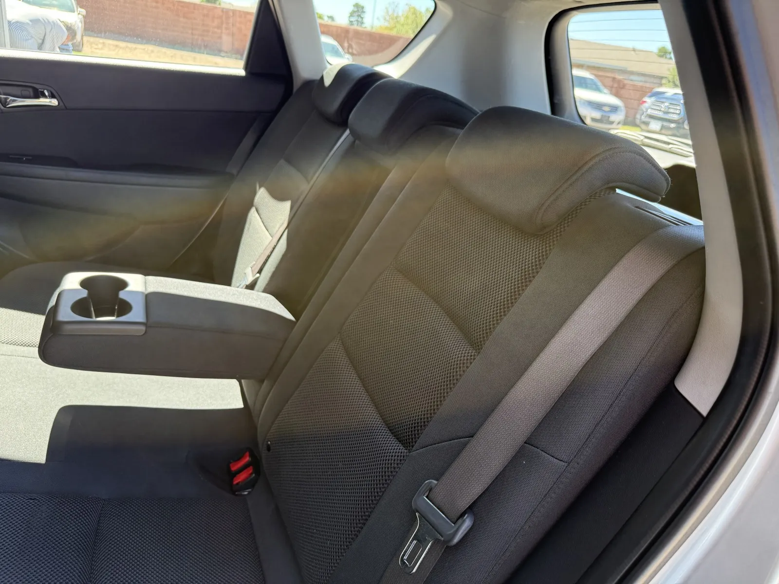 Hyundai Elantra photo 33