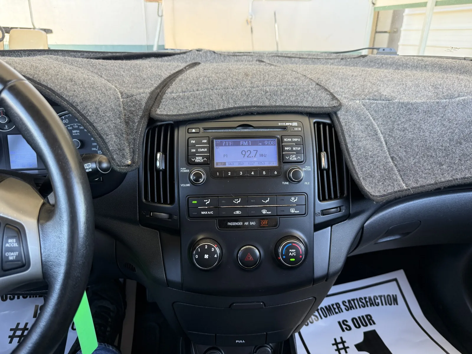 Hyundai Elantra photo 20