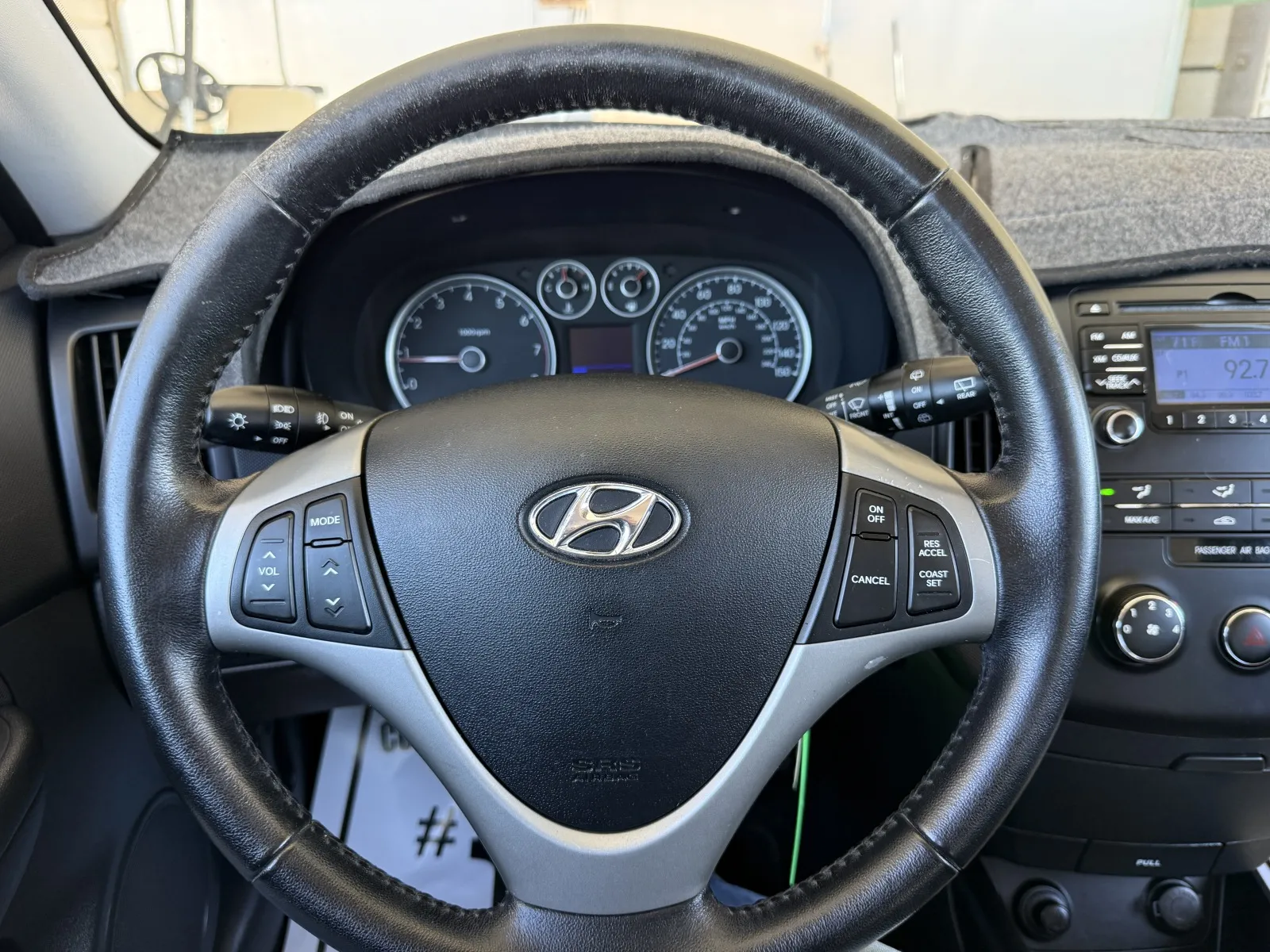Hyundai Elantra photo 17