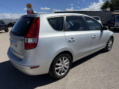 More photos of 2009 HYUNDAI ELANTRA TOURING at Justin's Motor Company, NM