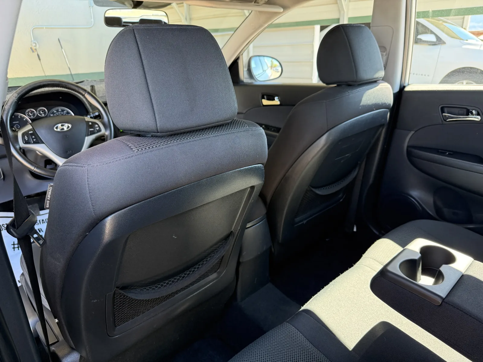 Hyundai Elantra photo 32