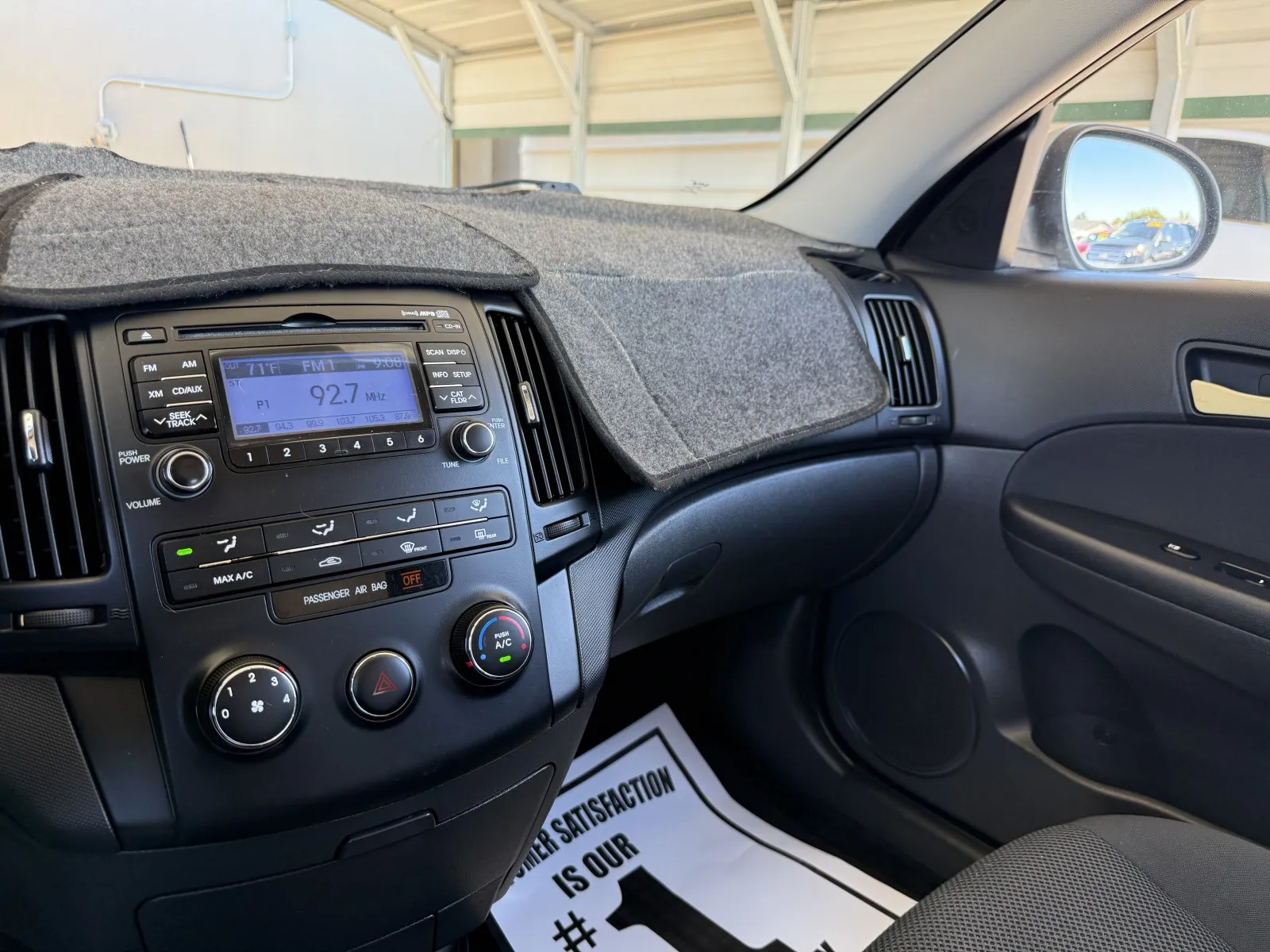 Hyundai Elantra photo 21