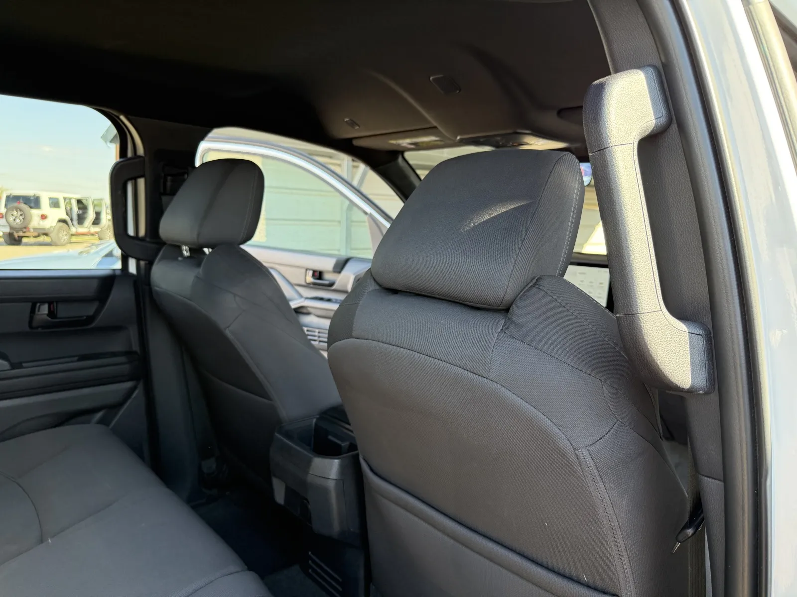 Toyota Tacoma photo 52