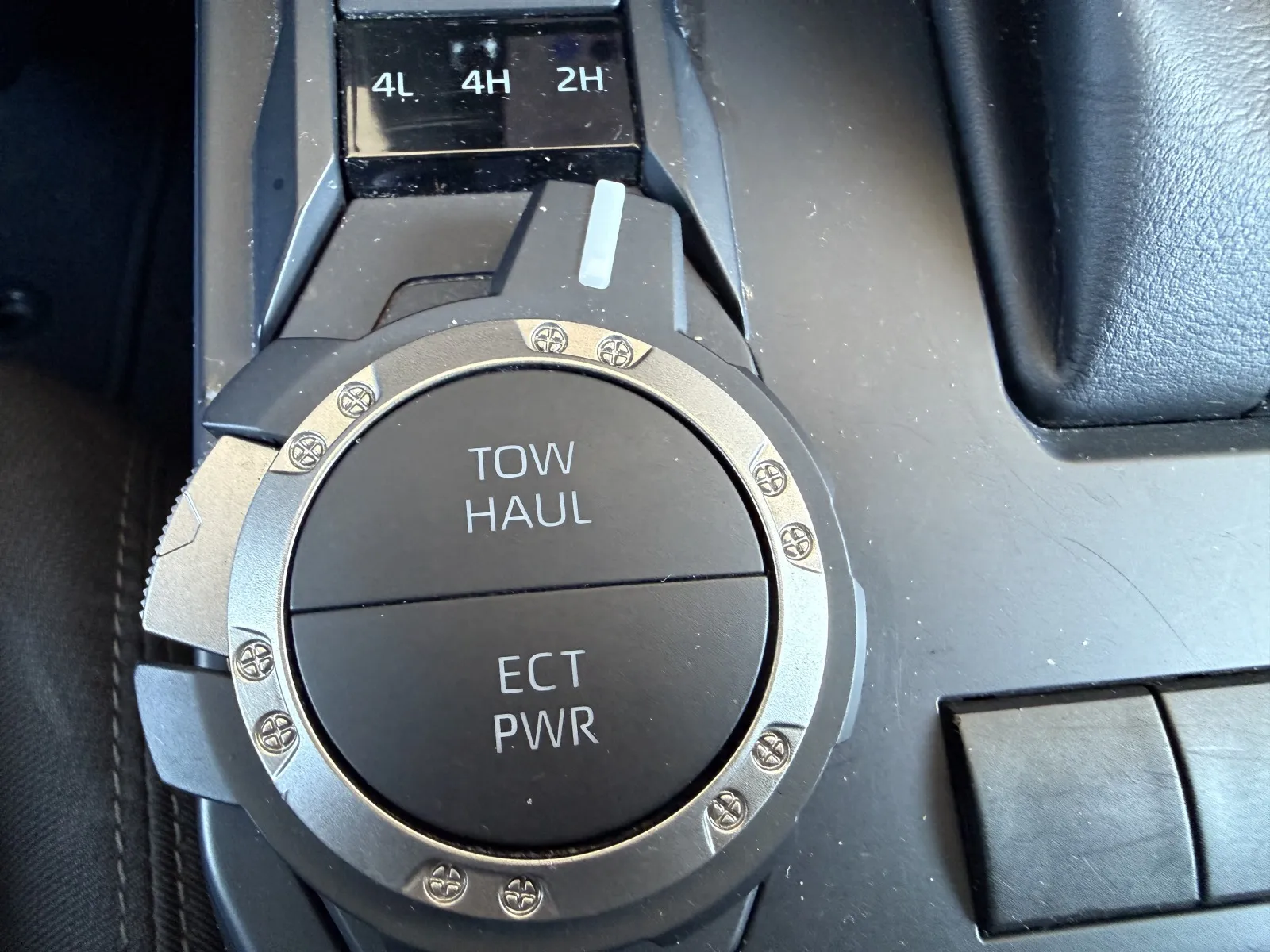 Toyota Tacoma photo 34