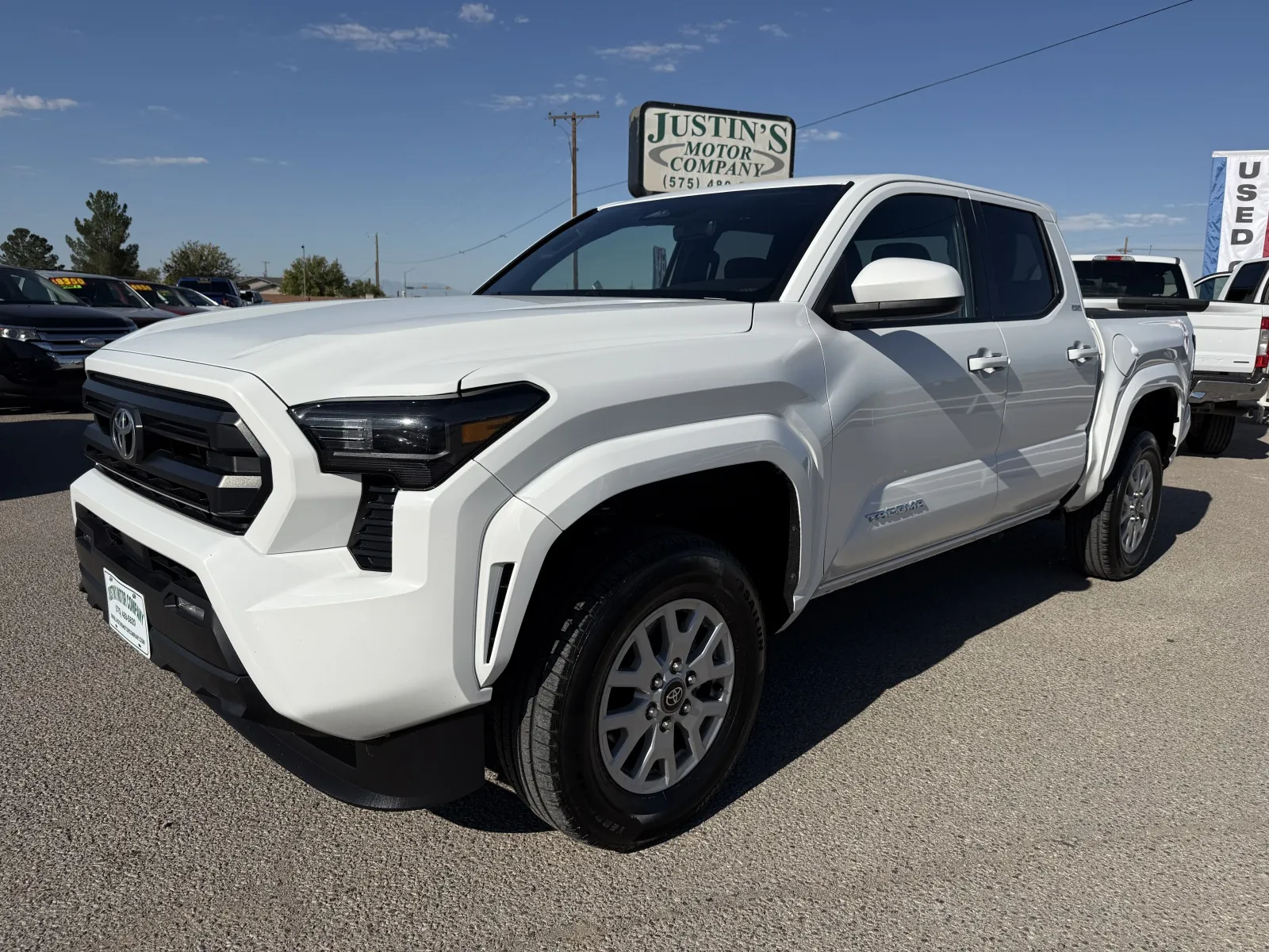 Toyota Tacoma photo 29