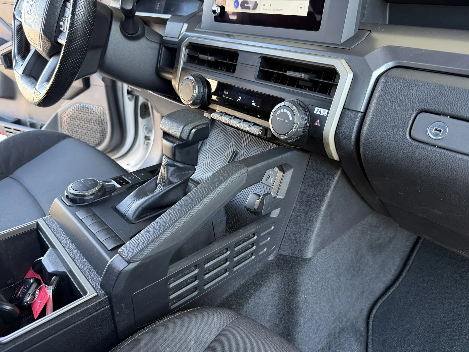 Toyota Tacoma photo 60
