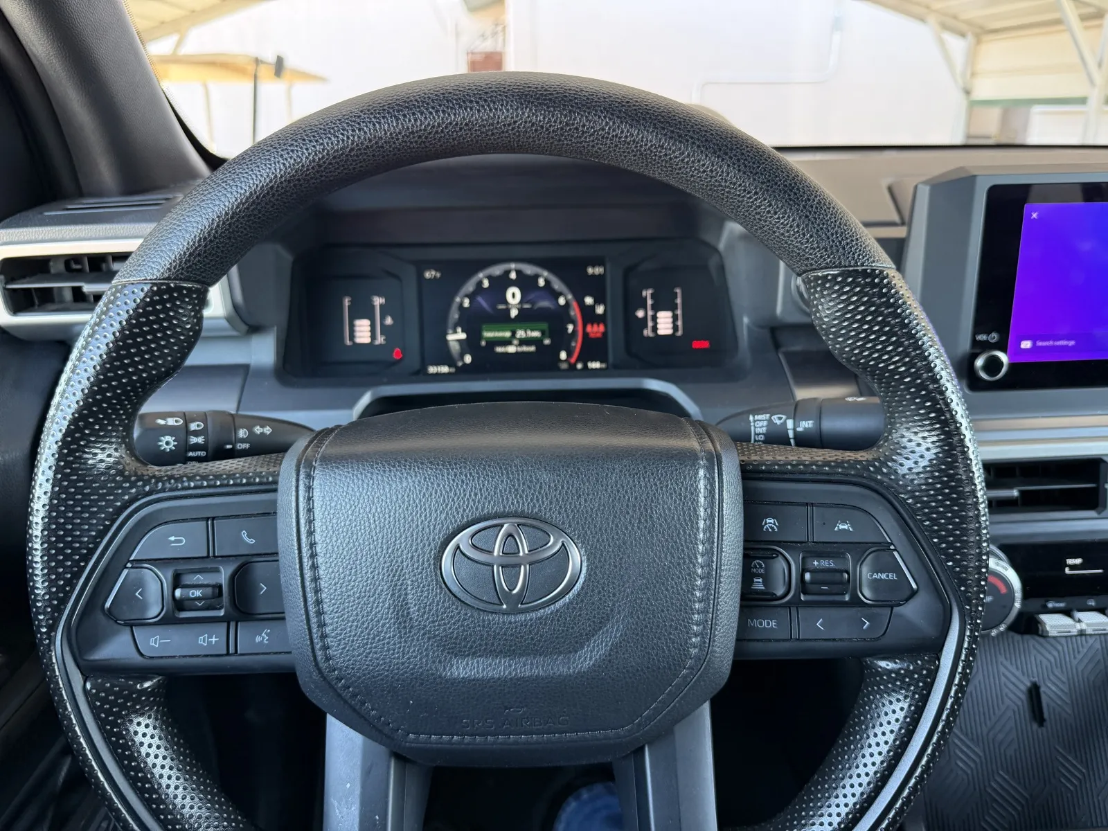 Toyota Tacoma photo 19