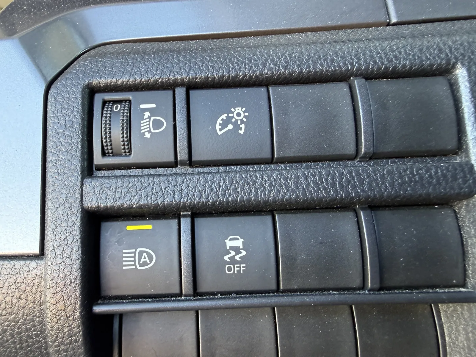 Toyota Tacoma photo 43
