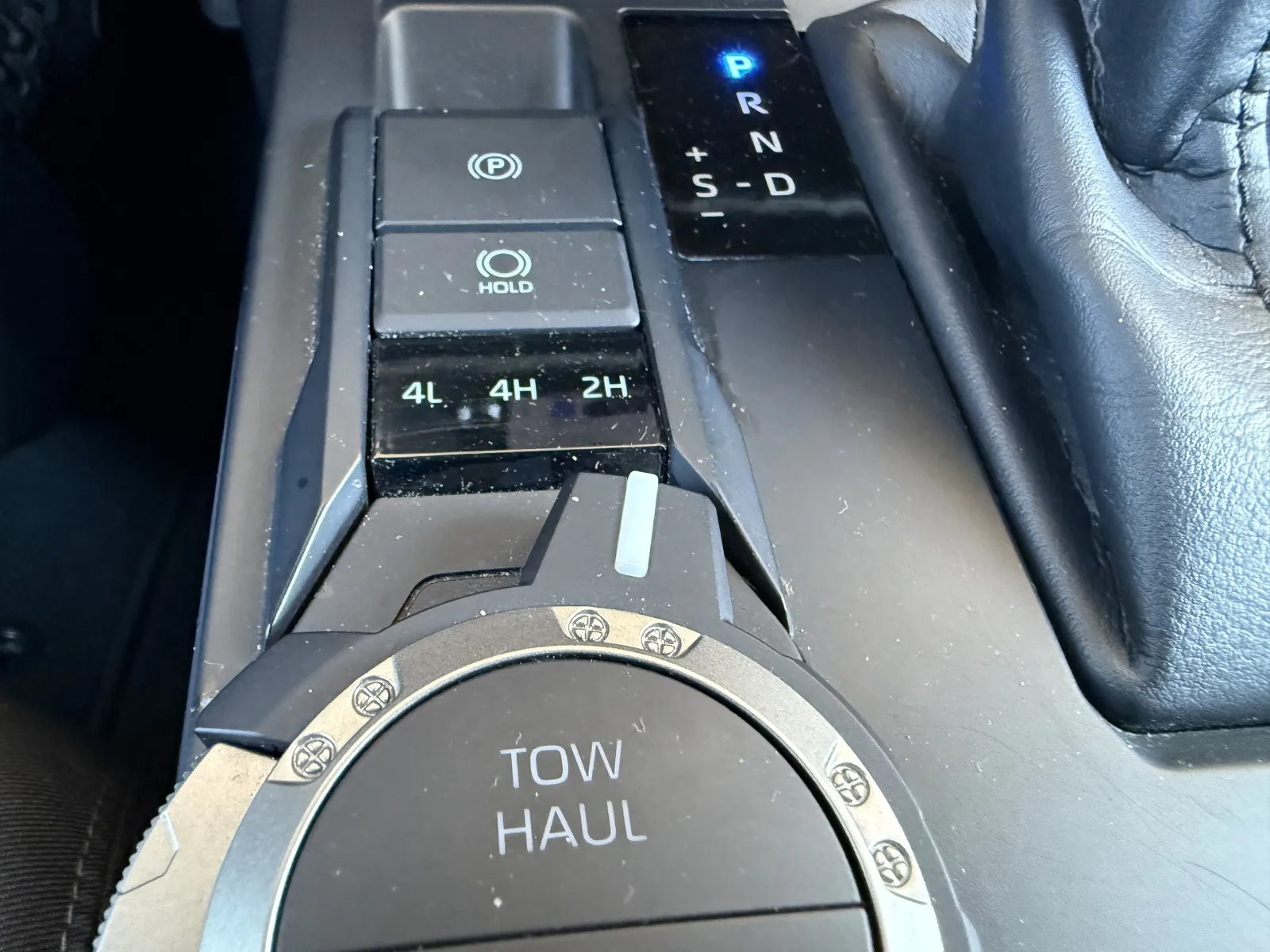 Toyota Tacoma photo 33