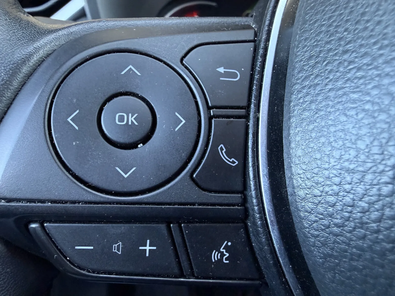 Toyota RAV4 photo 29