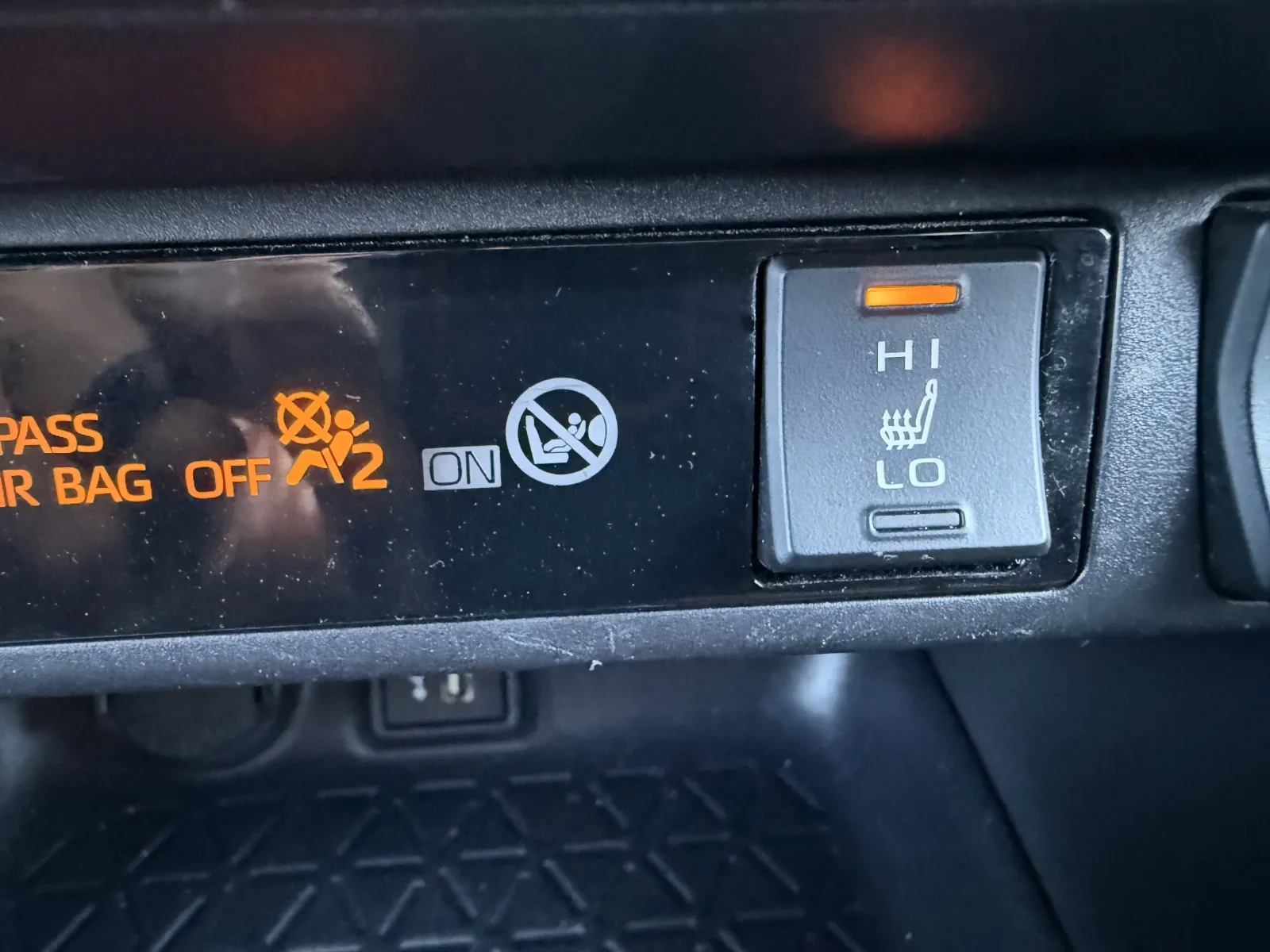 Toyota RAV4 photo 25