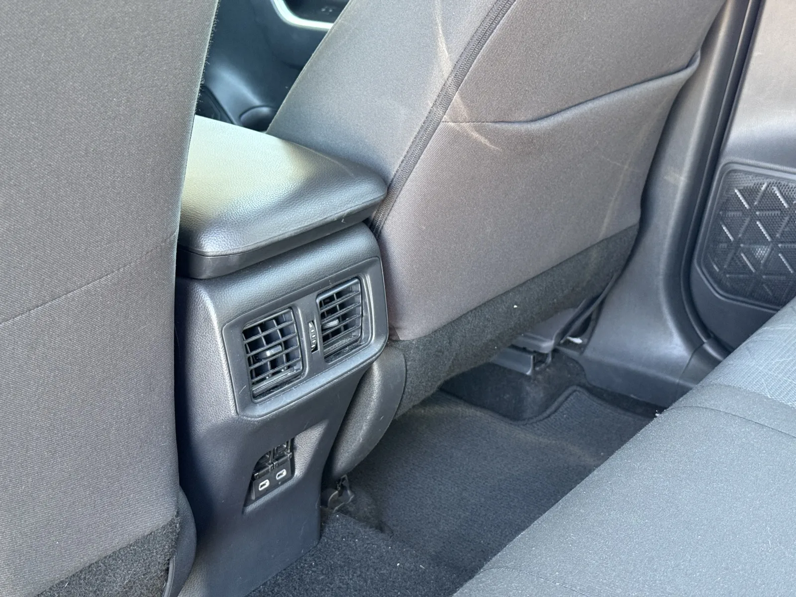 Toyota RAV4 photo 45