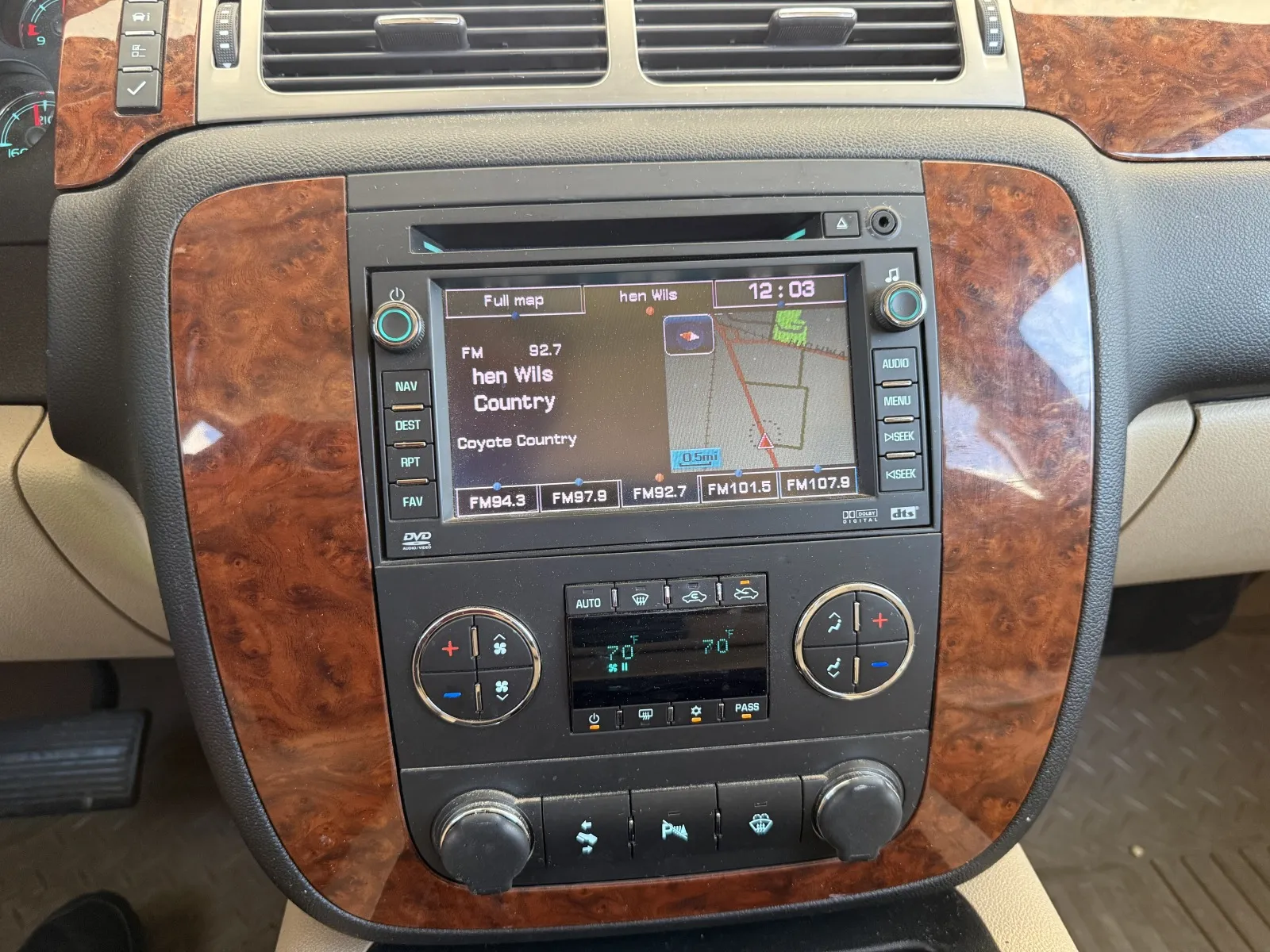 Chevrolet Silverado photo 36