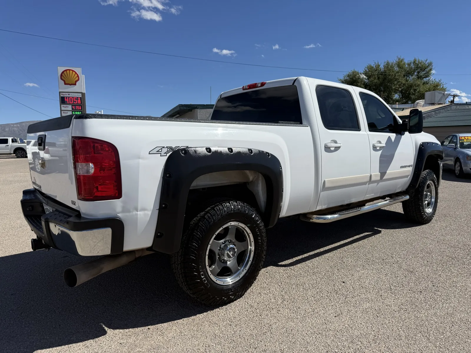 Chevrolet Silverado photo 5