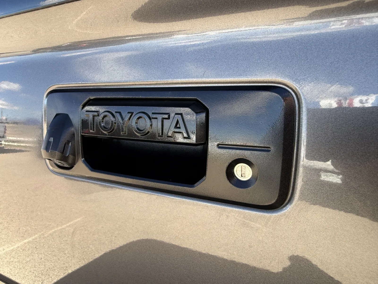 Toyota Tundra photo 22