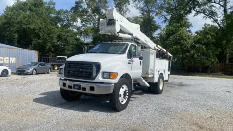 Photos of 2001 Ford Super Duty F-750 for sale in Biloxi, MS at Direct Auto